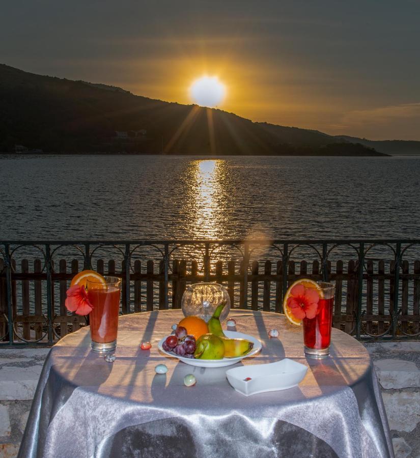 Villa Nelli Kassiopi Exteriér fotografie